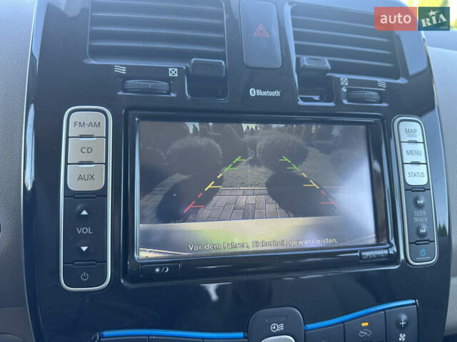 Сірий Ніссан Ліф, об'ємом двигуна 0 л та пробігом 132 тис. км за 5500 $, фото 27 на Automoto.ua