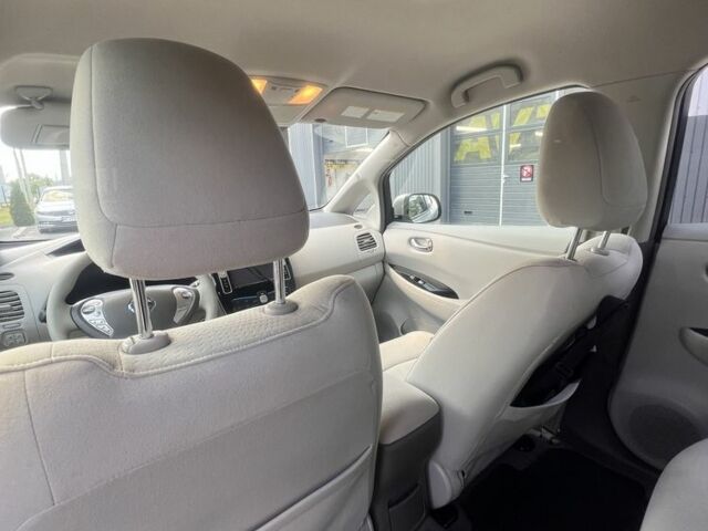 Серый Ниссан Лиф, объемом двигателя 0 л и пробегом 86 тыс. км за 5300 $, фото 18 на Automoto.ua