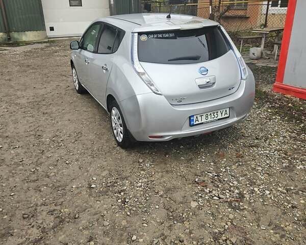 Серый Ниссан Лиф, объемом двигателя 0 л и пробегом 140 тыс. км за 4500 $, фото 1 на Automoto.ua