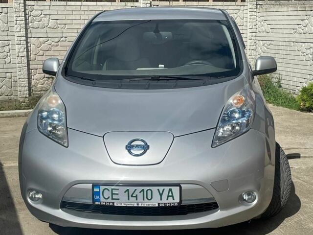 Серый Ниссан Лиф, объемом двигателя 0 л и пробегом 118 тыс. км за 3800 $, фото 10 на Automoto.ua