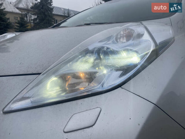 Сірий Ніссан Ліф, об'ємом двигуна 0 л та пробігом 151 тис. км за 3799 $, фото 5 на Automoto.ua