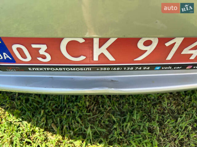 Серый Ниссан Лиф, объемом двигателя 0 л и пробегом 164 тыс. км за 3950 $, фото 8 на Automoto.ua