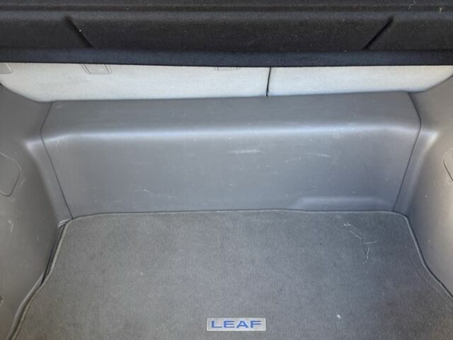 Сірий Ніссан Ліф, об'ємом двигуна 0 л та пробігом 115 тис. км за 5100 $, фото 10 на Automoto.ua