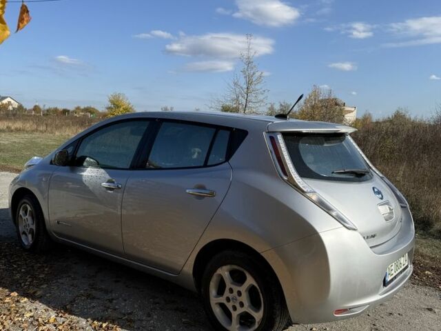 Сірий Ніссан Ліф, об'ємом двигуна 0 л та пробігом 115 тис. км за 5100 $, фото 4 на Automoto.ua