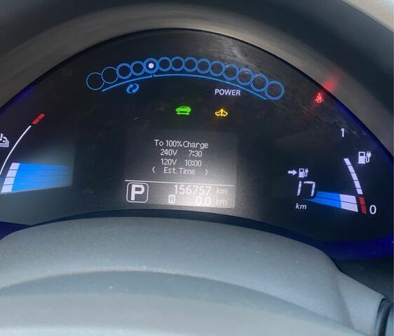 Серый Ниссан Лиф, объемом двигателя 0 л и пробегом 156 тыс. км за 3300 $, фото 7 на Automoto.ua