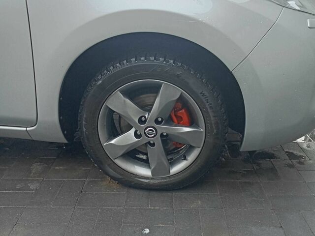 Сірий Ніссан Ліф, об'ємом двигуна 0 л та пробігом 130 тис. км за 4400 $, фото 5 на Automoto.ua