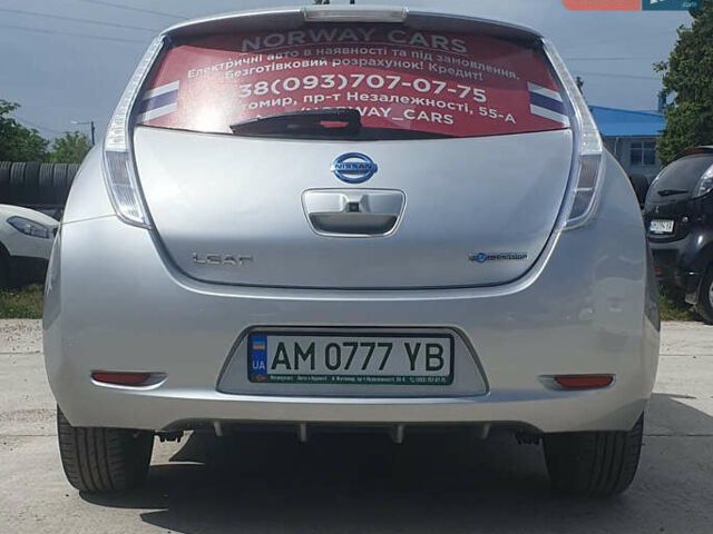 Сірий Ніссан Ліф, об'ємом двигуна 0 л та пробігом 160 тис. км за 8700 $, фото 7 на Automoto.ua