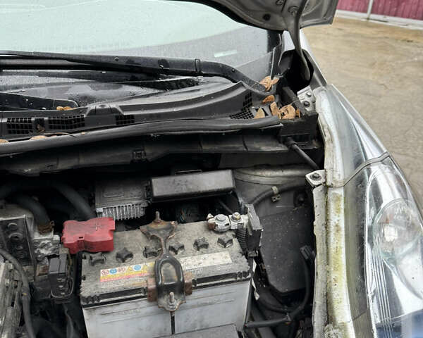 Сірий Ніссан Ліф, об'ємом двигуна 0 л та пробігом 135 тис. км за 4990 $, фото 30 на Automoto.ua