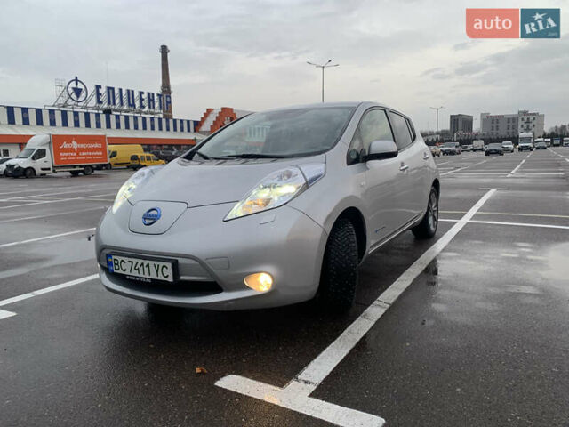 Серый Ниссан Лиф, объемом двигателя 0 л и пробегом 68 тыс. км за 5300 $, фото 2 на Automoto.ua