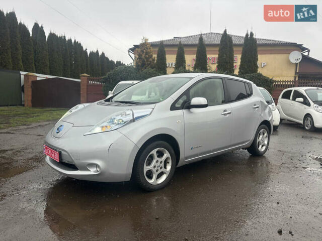 Сірий Ніссан Ліф, об'ємом двигуна 0 л та пробігом 99 тис. км за 3950 $, фото 8 на Automoto.ua