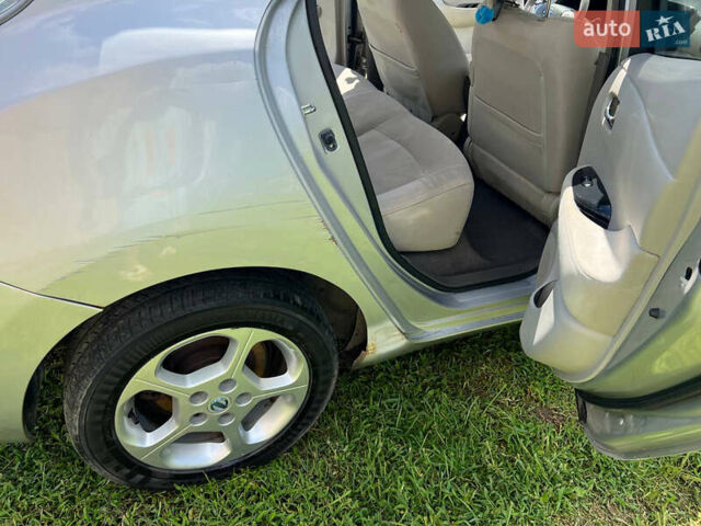 Серый Ниссан Лиф, объемом двигателя 0 л и пробегом 164 тыс. км за 3950 $, фото 10 на Automoto.ua
