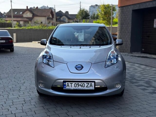 Серый Ниссан Лиф, объемом двигателя 0 л и пробегом 113 тыс. км за 6000 $, фото 1 на Automoto.ua