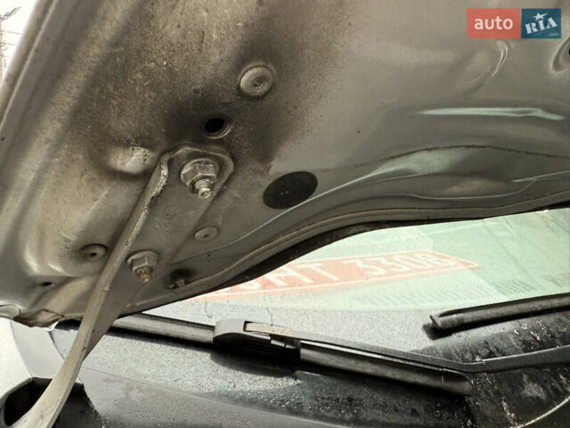 Сірий Ніссан Ліф, об'ємом двигуна 0 л та пробігом 135 тис. км за 4990 $, фото 32 на Automoto.ua