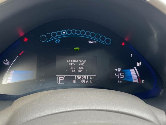 Серый Ниссан Лиф, объемом двигателя 0 л и пробегом 136 тыс. км за 5900 $, фото 1 на Automoto.ua