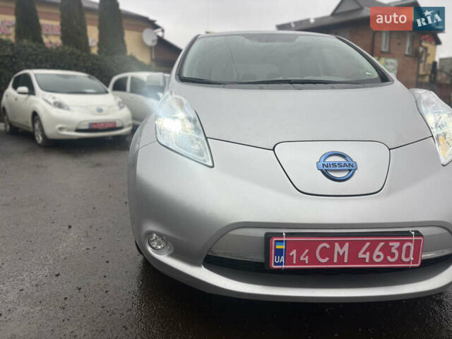 Сірий Ніссан Ліф, об'ємом двигуна 0 л та пробігом 99 тис. км за 3950 $, фото 10 на Automoto.ua