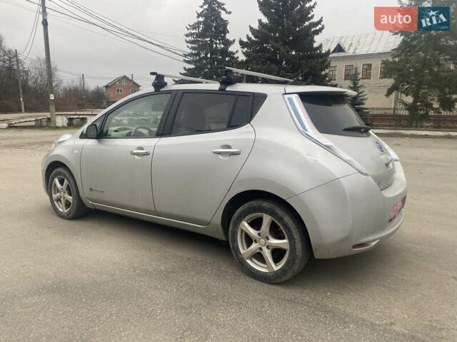 Сірий Ніссан Ліф, об'ємом двигуна 0 л та пробігом 151 тис. км за 3799 $, фото 1 на Automoto.ua