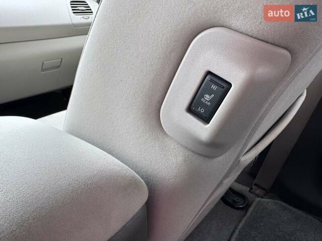 Серый Ниссан Лиф, объемом двигателя 0 л и пробегом 100 тыс. км за 5200 $, фото 12 на Automoto.ua