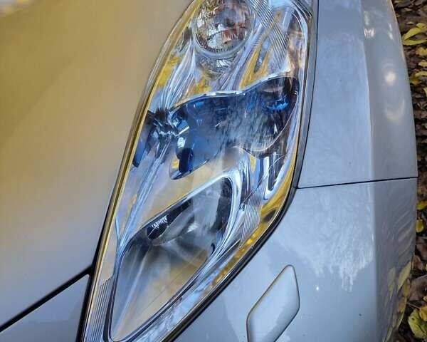 Сірий Ніссан Ліф, об'ємом двигуна 0 л та пробігом 142 тис. км за 5500 $, фото 33 на Automoto.ua