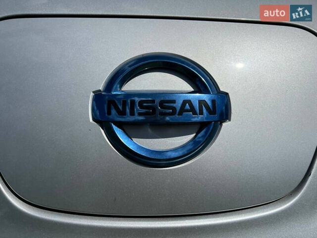 Серый Ниссан Лиф, объемом двигателя 0 л и пробегом 164 тыс. км за 3950 $, фото 7 на Automoto.ua