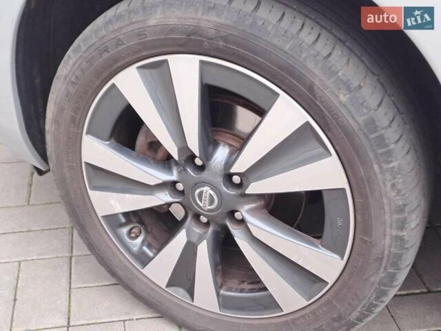 Серый Ниссан Лиф, объемом двигателя 0 л и пробегом 144 тыс. км за 5990 $, фото 20 на Automoto.ua