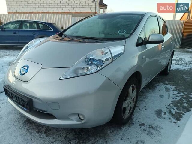 Сірий Ніссан Ліф, об'ємом двигуна 0 л та пробігом 157 тис. км за 4100 $, фото 1 на Automoto.ua