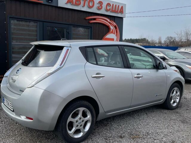 Серый Ниссан Лиф, объемом двигателя 0 л и пробегом 136 тыс. км за 5900 $, фото 13 на Automoto.ua