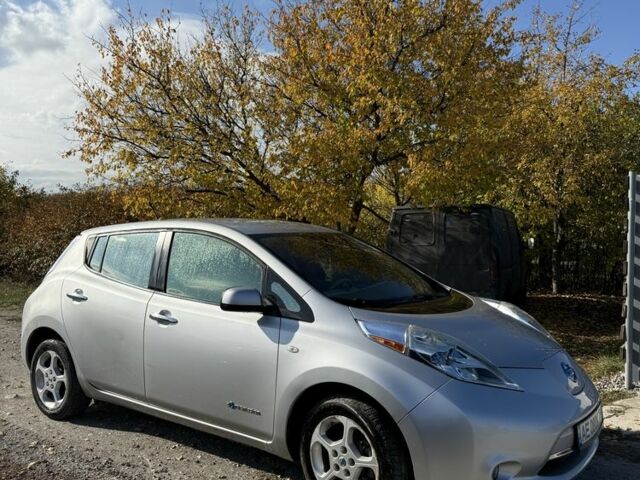 Сірий Ніссан Ліф, об'ємом двигуна 0 л та пробігом 115 тис. км за 5100 $, фото 5 на Automoto.ua