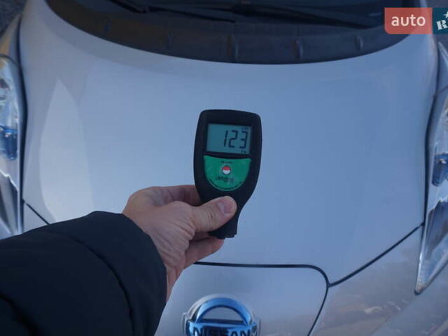 Серый Ниссан Лиф, объемом двигателя 0 л и пробегом 193 тыс. км за 5555 $, фото 61 на Automoto.ua