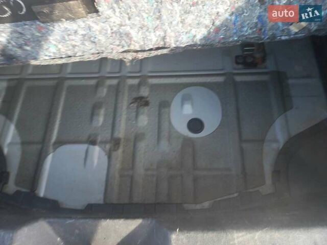 Сірий Ніссан Ліф, об'ємом двигуна 0 л та пробігом 164 тис. км за 6900 $, фото 28 на Automoto.ua