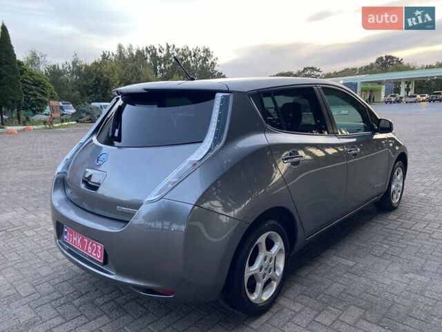 Серый Ниссан Лиф, объемом двигателя 0 л и пробегом 145 тыс. км за 6450 $, фото 6 на Automoto.ua