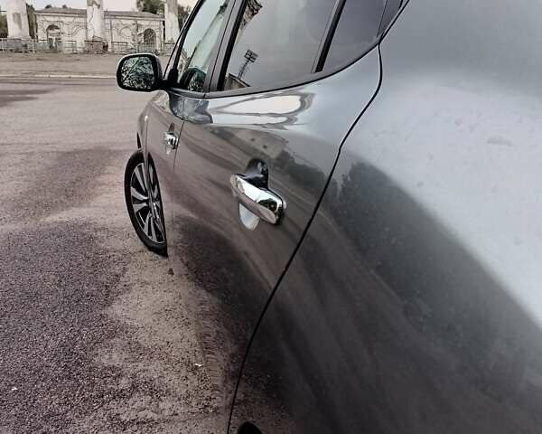 Серый Ниссан Лиф, объемом двигателя 0 л и пробегом 119 тыс. км за 8200 $, фото 24 на Automoto.ua