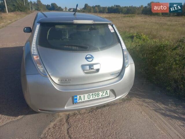 Сірий Ніссан Ліф, об'ємом двигуна 0 л та пробігом 164 тис. км за 6900 $, фото 5 на Automoto.ua