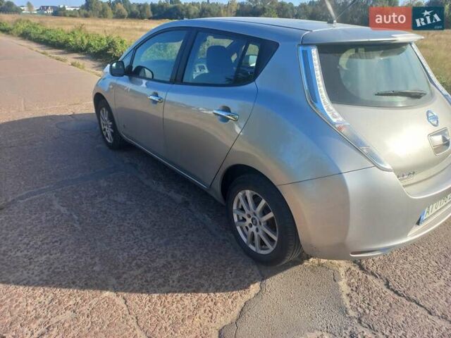Сірий Ніссан Ліф, об'ємом двигуна 0 л та пробігом 164 тис. км за 6900 $, фото 1 на Automoto.ua