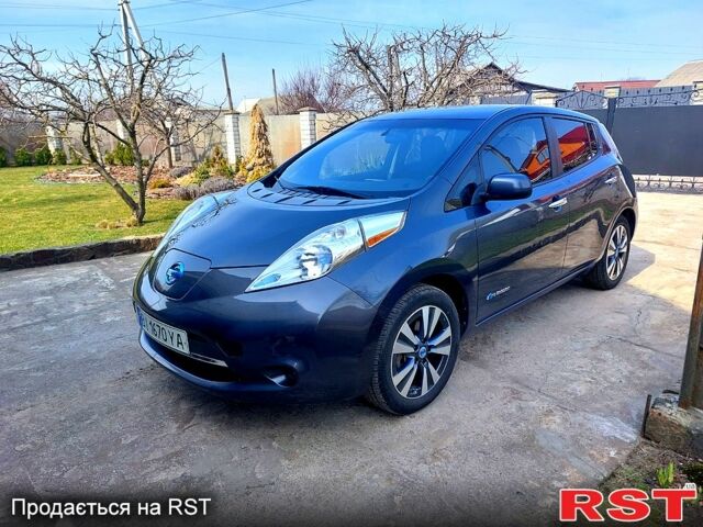 Серый Ниссан Лиф, объемом двигателя 0 л и пробегом 96 тыс. км за 7650 $, фото 1 на Automoto.ua