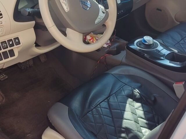 Сірий Ніссан Ліф, об'ємом двигуна 0 л та пробігом 131 тис. км за 7000 $, фото 2 на Automoto.ua