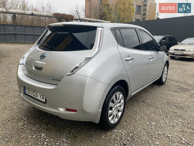 Ниссан Лиф 2013 в Нежине на Automoto.ua Серый Ниссан Лиф, объемом двигателя 0 л и пробегом 181 тыс. км за 5100 $, фото 4 на Automoto.ua