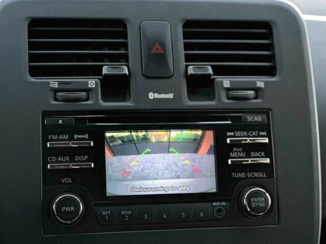 Серый Ниссан Лиф, объемом двигателя 0 л и пробегом 75 тыс. км за 5000 $, фото 22 на Automoto.ua