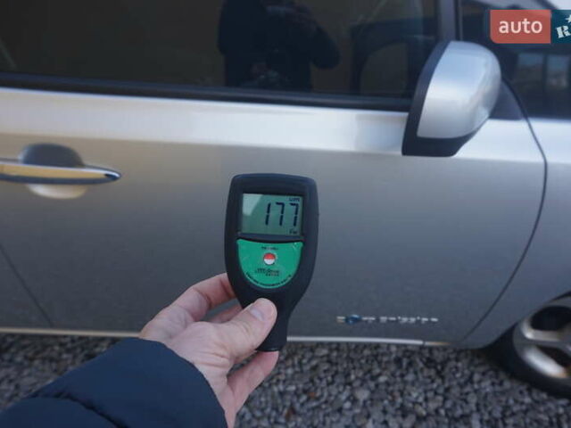 Серый Ниссан Лиф, объемом двигателя 0 л и пробегом 193 тыс. км за 5555 $, фото 68 на Automoto.ua