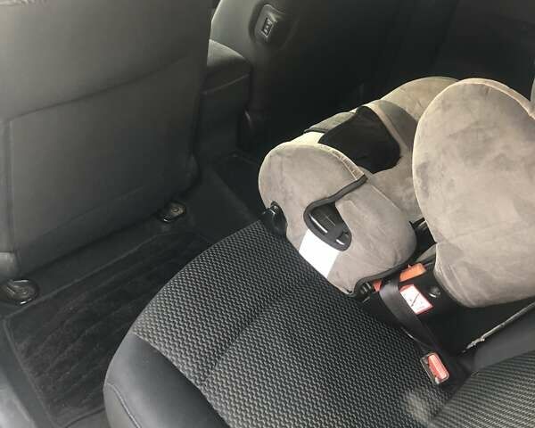 Серый Ниссан Лиф, объемом двигателя 0 л и пробегом 168 тыс. км за 10508 $, фото 15 на Automoto.ua