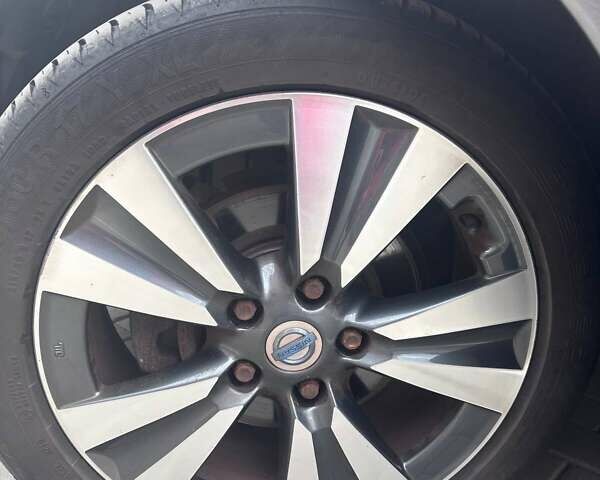 Сірий Ніссан Ліф, об'ємом двигуна 0 л та пробігом 108 тис. км за 7500 $, фото 27 на Automoto.ua