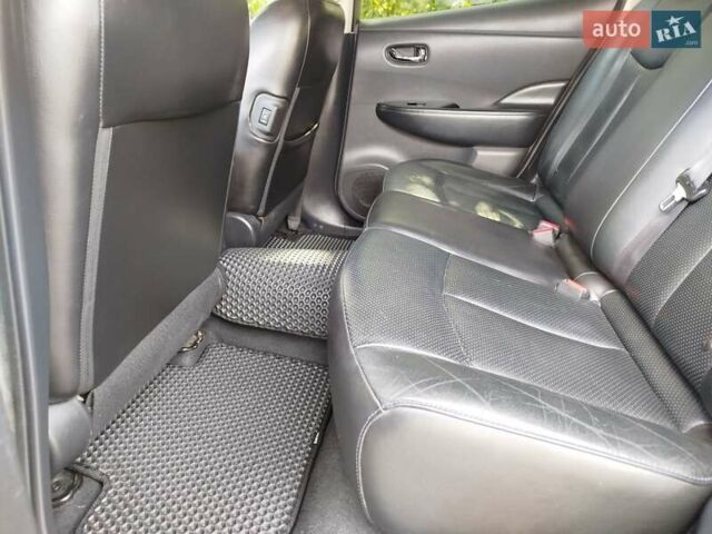Серый Ниссан Лиф, объемом двигателя 0 л и пробегом 143 тыс. км за 6700 $, фото 14 на Automoto.ua