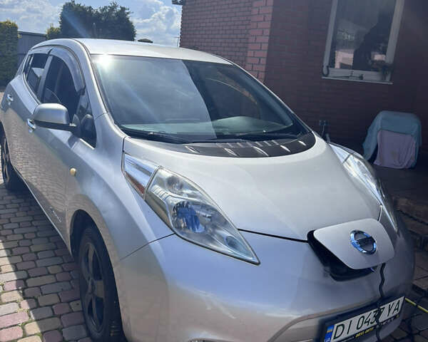 Сірий Ніссан Ліф, об'ємом двигуна 0 л та пробігом 170 тис. км за 5500 $, фото 1 на Automoto.ua