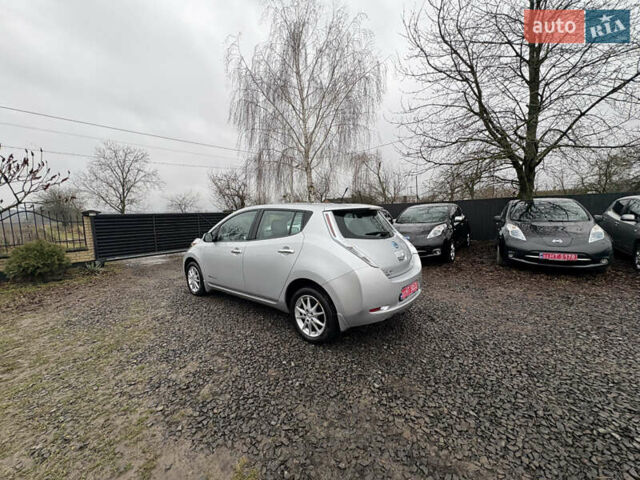 Сірий Ніссан Ліф, об'ємом двигуна 0 л та пробігом 57 тис. км за 6000 $, фото 15 на Automoto.ua