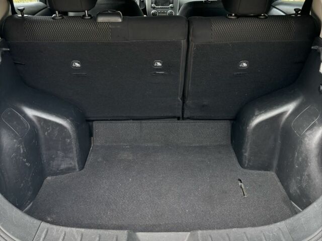 Ниссан Лиф 2013 в Днепре (Днепропетровске) на Automoto.ua Серый Ниссан Лиф, объемом двигателя 0 л и пробегом 163 тыс. км за 5100 $, фото 5 на Automoto.ua