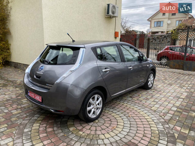 Серый Ниссан Лиф, объемом двигателя 0 л и пробегом 140 тыс. км за 5490 $, фото 6 на Automoto.ua