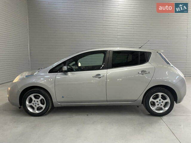 Серый Ниссан Лиф, объемом двигателя 0 л и пробегом 117 тыс. км за 6800 $, фото 7 на Automoto.ua