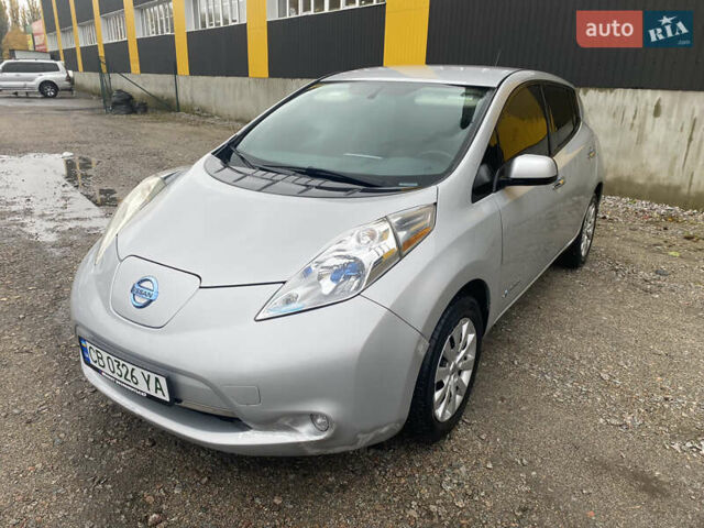 Ниссан Лиф 2013 в Нежине на Automoto.ua Серый Ниссан Лиф, объемом двигателя 0 л и пробегом 181 тыс. км за 5100 $, фото 16 на Automoto.ua