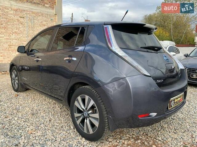 Серый Ниссан Лиф, объемом двигателя 0 л и пробегом 107 тыс. км за 6299 $, фото 6 на Automoto.ua