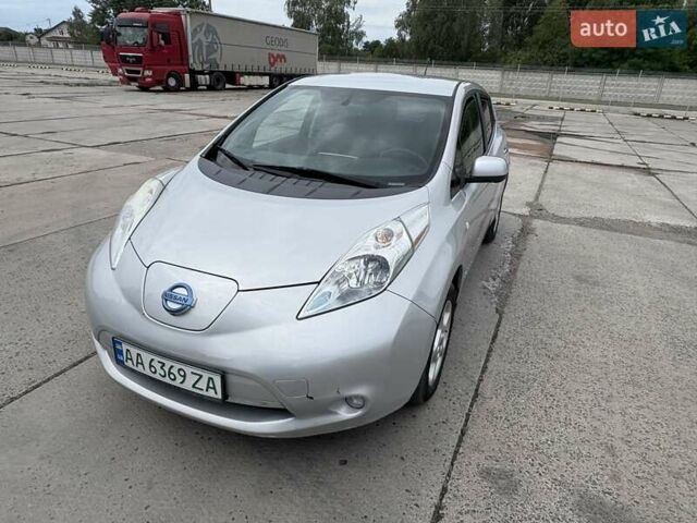 Серый Ниссан Лиф, объемом двигателя 0 л и пробегом 160 тыс. км за 5300 $, фото 22 на Automoto.ua
