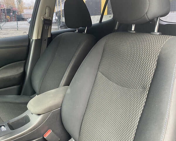 Ниссан Лиф 2013 в Нежине на Automoto.ua Серый Ниссан Лиф, объемом двигателя 0 л и пробегом 181 тыс. км за 5100 $, фото 18 на Automoto.ua